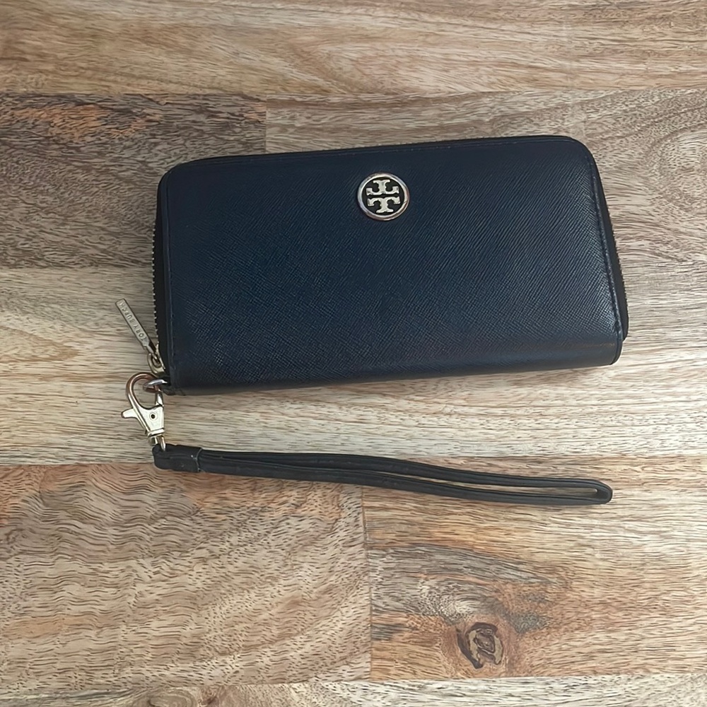 Tory Burch Black Saffiano Wallet Clutch